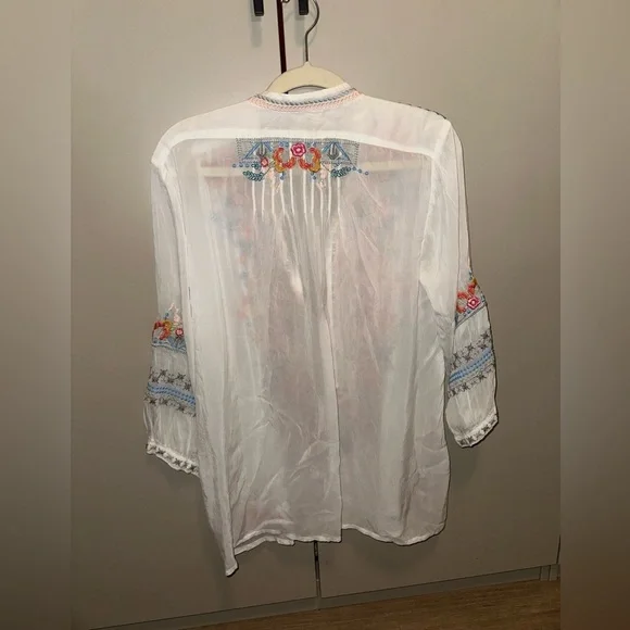 Johnny Was rayon button tunic Size Medium